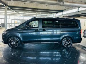 Mercedes-Benz V250d Avantgarde AMG automatic - Image 13