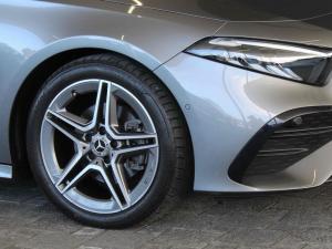 Mercedes-Benz A-Class A200 hatch Progressive - Image 8
