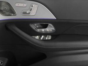 Mercedes-Benz GLE GLE300d 4Matic - Image 14
