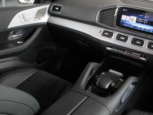 Mercedes-Benz GLE GLE300d 4Matic - Image 9