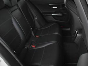 Mercedes-Benz C-Class C220d Avantgarde - Image 17