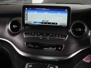 Mercedes-Benz V-Class V300d Exclusive - Image 12
