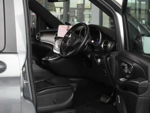 Mercedes-Benz V-Class V300d Exclusive - Image 21