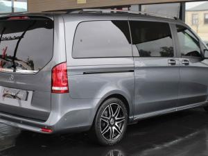 Mercedes-Benz V-Class V300d Exclusive - Image 4