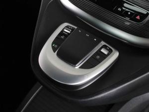 Mercedes-Benz V-Class V250d - Image 9