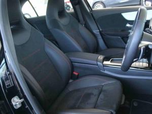 Mercedes-Benz A-Class A200 hatch Progressive - Image 19