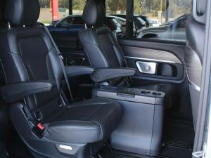Mercedes-Benz V-Class V300d Exclusive - Image 18
