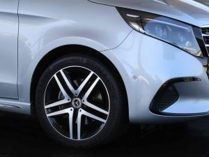 Mercedes-Benz V-Class V300d Exclusive - Image 5