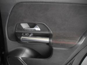 Mercedes-Benz GLA GLA200d - Image 15