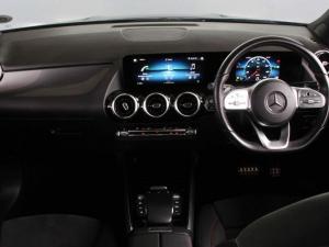 Mercedes-Benz GLA GLA200d - Image 2