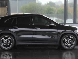 Mercedes-Benz GLA GLA200d - Image 5