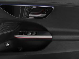 Mercedes-Benz C-Class C220d Avantgarde - Image 14