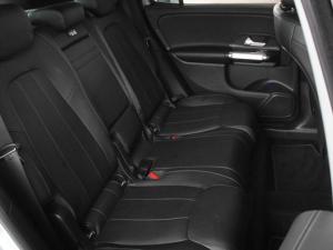 Mercedes-Benz GLB GLB220d 4Matic Progressive - Image 17