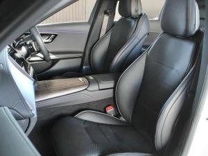Mercedes-Benz E-Class E200 Avantgarde - Image 18