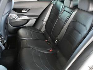 Mercedes-Benz E-Class E200 Avantgarde - Image 19