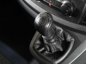 Mercedes-Benz Vito 114 CDI panel van manual - Image 15