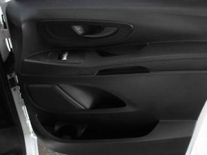 Mercedes-Benz Vito 114 CDI panel van manual - Image 16