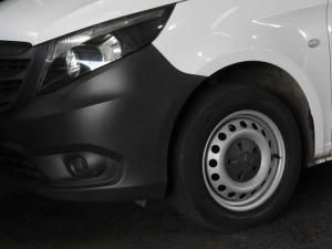 Mercedes-Benz Vito 114 CDI panel van manual - Image 8