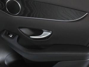 Mercedes-Benz GLC GLC300d 4Matic - Image 23