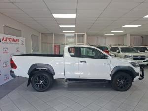 Toyota Hilux 2.8GD-6 Xtra cab 4x4 Legend manual - Image 3