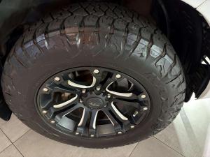 Toyota Prado VX-L 2.8GD automatic - Image 5