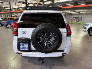 Toyota Prado VX-L 2.8GD automatic - Image 8