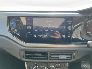 Volkswagen Polo hatch 1.0TSI Comfortline auto - Image 12