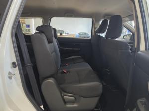 Suzuki Ertiga 1.5 GA - Image 9