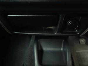 Suzuki Jimny 1.3 - Image 11