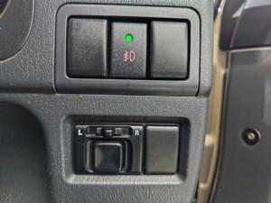 Suzuki Jimny 1.3 - Image 13
