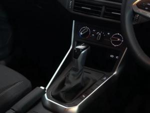 Volkswagen Polo hatch 1.0TSI Life auto - Image 13