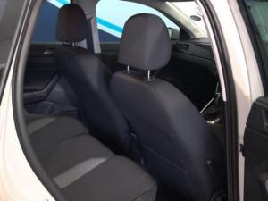 Volkswagen Polo hatch 1.0TSI Life auto - Image 20