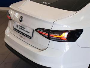 Volkswagen Polo sedan 1.6 auto - Image 11