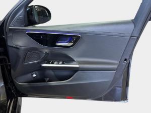 Mercedes-Benz C-Class C200 Avantgarde - Image 18