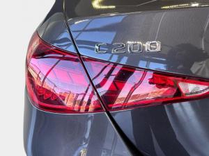 Mercedes-Benz C-Class C200 Avantgarde - Image 20