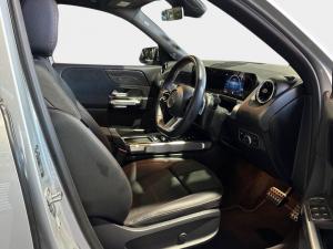 Mercedes-Benz GLB GLB220d 4Matic Progressive - Image 14