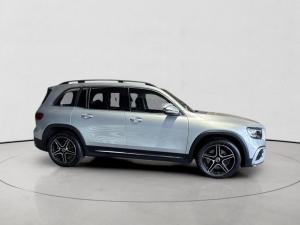 Mercedes-Benz GLB GLB220d 4Matic Progressive - Image 8