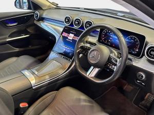 Mercedes-Benz C-Class C200 Avantgarde - Image 12