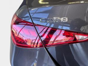 Mercedes-Benz C-Class C200 Avantgarde - Image 20
