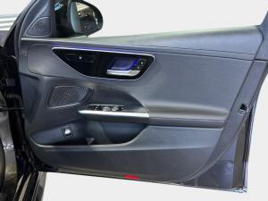 Mercedes-Benz C-Class C200 Avantgarde - Image 22