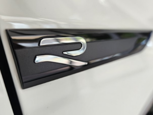Volkswagen Golf R - Image 11
