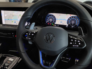 Volkswagen Golf R - Image 37