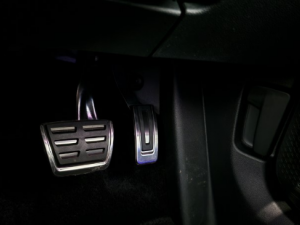 Volkswagen Golf R - Image 4