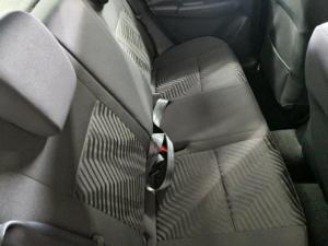 Suzuki Swift 1.2 GL manual - Image 12
