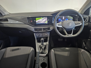 Volkswagen Polo hatch 1.0TSI Life auto - Image 10