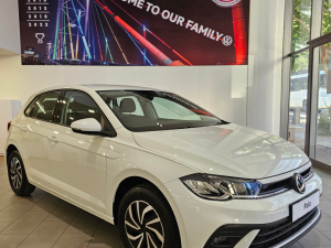 Volkswagen Polo hatch 1.0TSI Life auto - Image 2