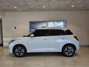 Suzuki Swift 1.2 GLX auto - Image 3