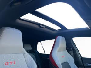 Volkswagen Golf GTI - Image 20