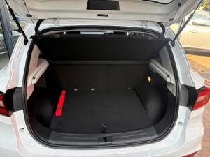 MG ZS 1.5 Luxury - Image 10
