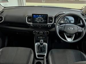 Hyundai Venue 1.0T Fluid manual - Image 11
